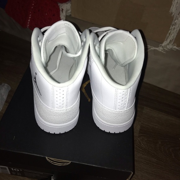 Jordan Executives - Picture 3 of 8